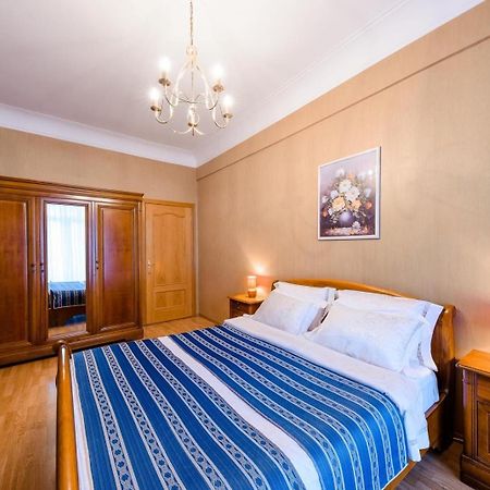 Boutique Apart-Hotel Sherborne Киев Екстериор снимка