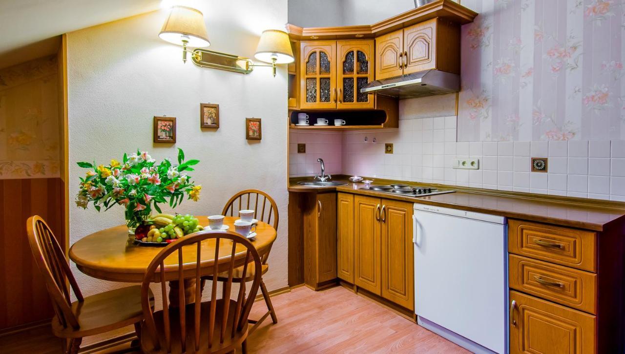 Boutique Apart-Hotel Sherborne Киев Екстериор снимка