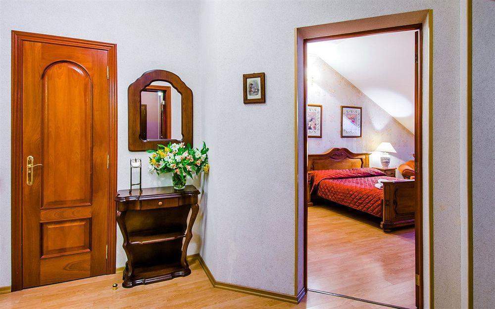 Boutique Apart-Hotel Sherborne Киев Екстериор снимка