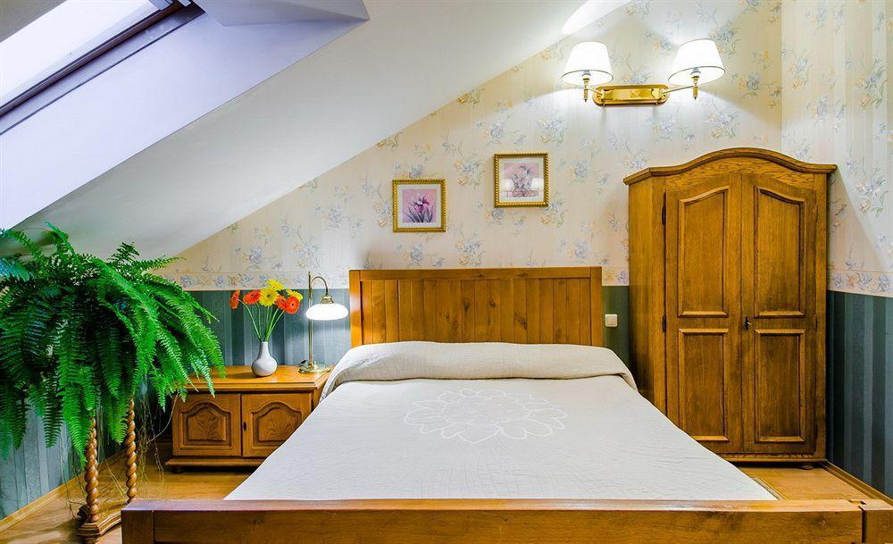 Boutique Apart-Hotel Sherborne Киев Екстериор снимка