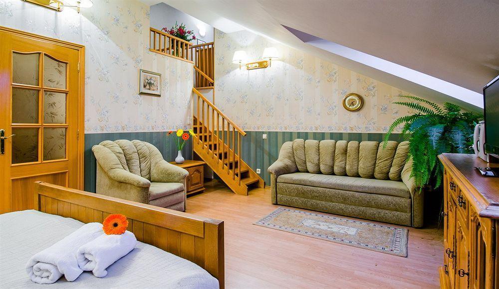 Boutique Apart-Hotel Sherborne Киев Екстериор снимка