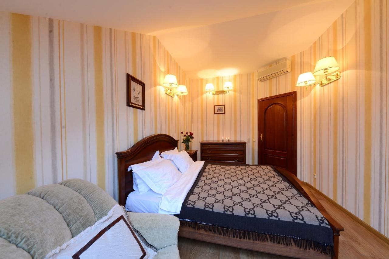 Boutique Apart-Hotel Sherborne Киев Екстериор снимка