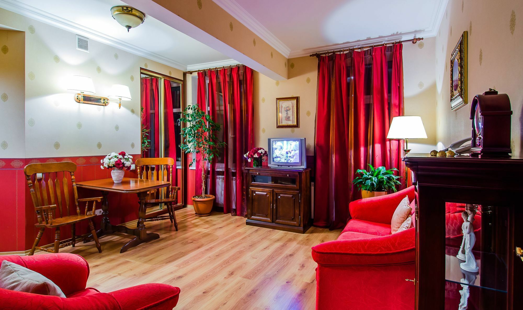 Boutique Apart-Hotel Sherborne Киев Екстериор снимка